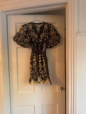 FARM Rio Black and Cream Floral Puff-Sleeve Mini Dress